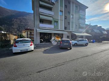 NEGOZIO A SAREZZO