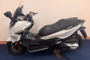 Scooter Honda Forza 350