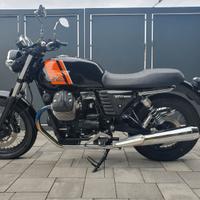 Moto Guzzi V7II Special
