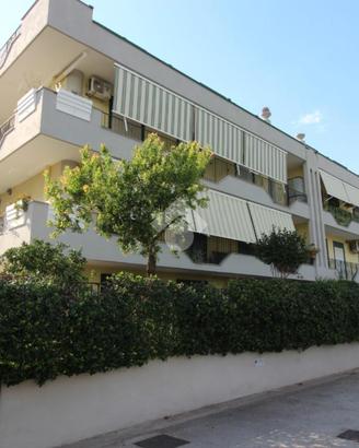 3 LOCALI A CASAPULLA