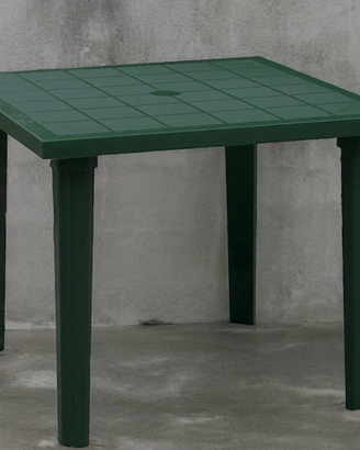 Tavolino in plastica e 3 Sedie pieghevoli