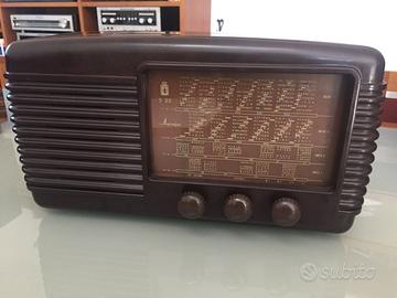 Radio vintage Magnadyne S22 in Bachelite Bluetooth