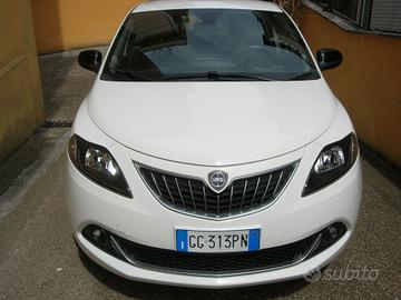 Lancia Ypsilon 1.0 FireFly 5 porte S&S Hybrid Ecoc