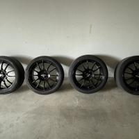 Cerchi 4 fori, 17” MAK nero lucido