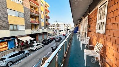 Trilocale arredato in zona centrale