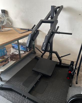 Hack Squat - Calf Machine