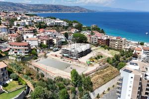 VILLA A SCHIERA A SOVERATO