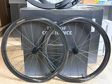 Ruote FFWD RAW 44 Ceramic Speed Raggi Carbon new