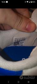 Tolgo scarpe Adidas