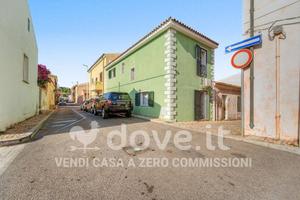 Casa indipendente di 120 m² con 3 locali e box aut