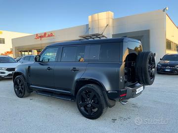 Land Rover Defender 110 5.0 V8 525 CV AWD Auto Car