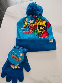 cappello e guanti. bimbo 