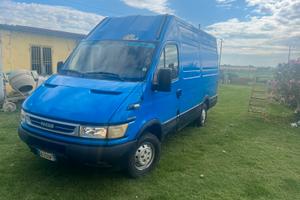 Furgone iveco 130 cv. Cilondrata 2.2.  Valvole 16