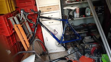 bicicletta corsa decatlhon alluminio