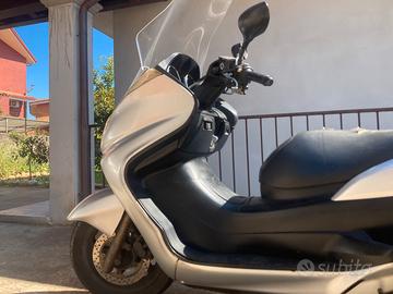 Yamaha Majesty 400