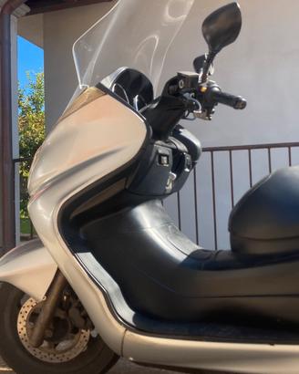 Yamaha Majesty 400