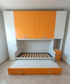 Cameretta bambini/ragazzi completa con scrivania