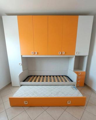 Cameretta bambini/ragazzi completa con scrivania