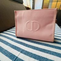 Dior pochette make up