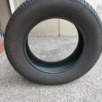 Pneumatico 215/65 R 16 