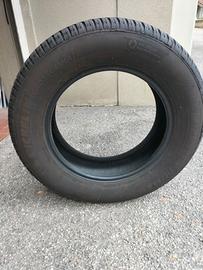 Pneumatico 215/65 R 16 