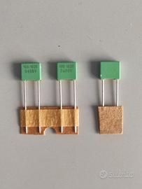 3x Condensatore 0.047uF (47nF) 100V MKT Pellicola