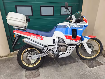 Honda Africa Twin 650 RD03