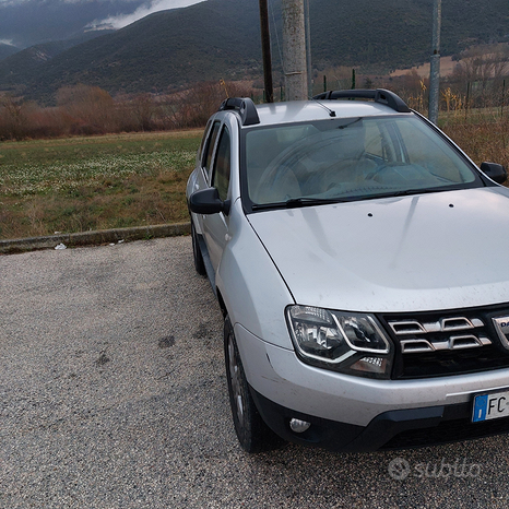 Dacia duster 1.5 diesel 4x4 immatr. 12/2015