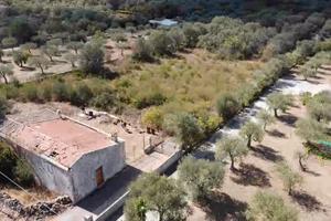 Località Caniga, terreno con fabbricato rurale