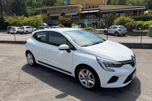 RENAULT CLIO 1.6 E-TECH HYBRID