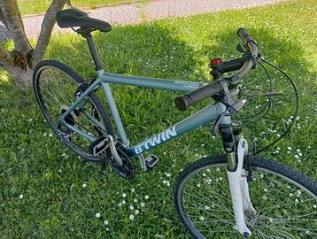 bicicletta trekking