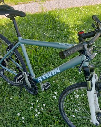 bicicletta trekking