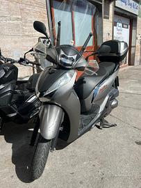 Honda SH 300 – Grigio – 25.000 KM