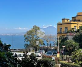 4 LOCALI A NAPOLI