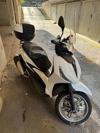 PIAGGIO BEVERLY 300