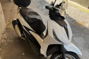 PIAGGIO BEVERLY 300