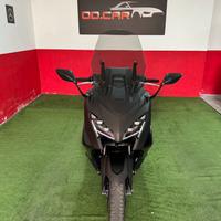 T TMAX 560 FULL LED 03/2025