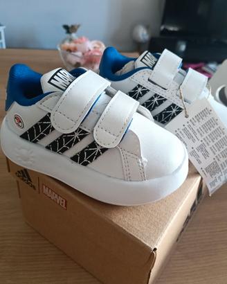 Scarpe Adidas marvel