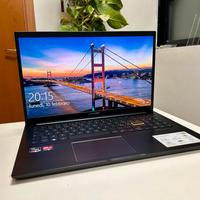 Asus Vivobook 15” Oled perfetto