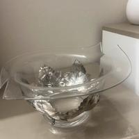 decorativa in vetro con decorazioni in metallo