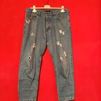 Jeans strappati