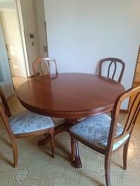 tavolo allungabile con 4 sedie