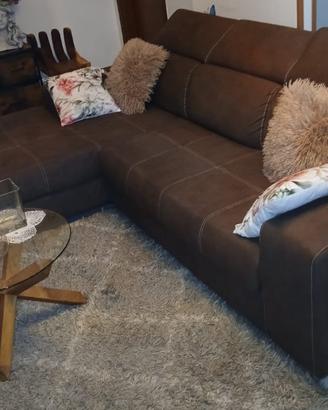 Divano ad angolo marrone