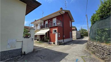Porzione di Casa a Sesto Calende