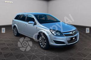 OPEL ASTRA NEOPATENTATI 2010 edizione 111