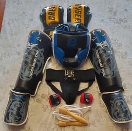 Attrezzatura Kick Boxing -Muay Thai per ragazzi