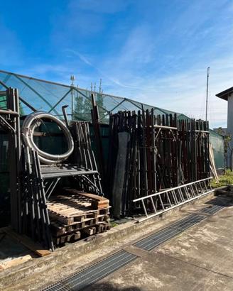 Materiale per Ponteggio