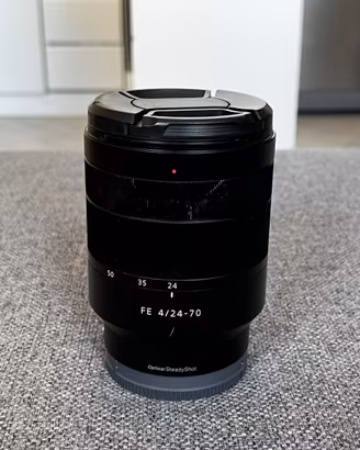 Sony 24 - 70 f4 Zeiss