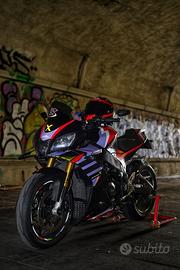 Aprilia tuono v4