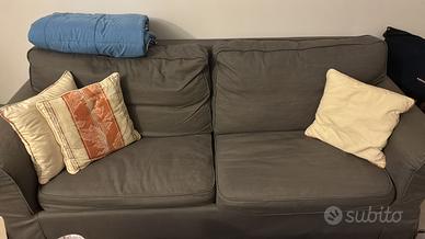 Divano letto tre posti